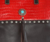 /album/fotogaleria-shopper-ute-brown/shopper-marron-y-rojo-delantero-detalles-jpg/